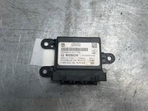 Gebruikte PDC Module Opel Meriva 1.4 Turbo 16V Ecotec Prijs € 20,00 Margeregeling aangeboden door Poolman autodemontage