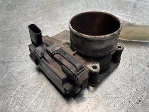 Gebruikte Gasklephuis Isuzu D-Max (TFR/TFS) 2.5 D Twin Turbo 4x4 Prijs € 121,00 Inclusief btw aangeboden door Poolman autodemontage