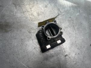 Gebruikte Gasklephuis Volvo V70 (SW) 2.4 D5 20V Prijs € 30,00 Margeregeling aangeboden door Poolman autodemontage