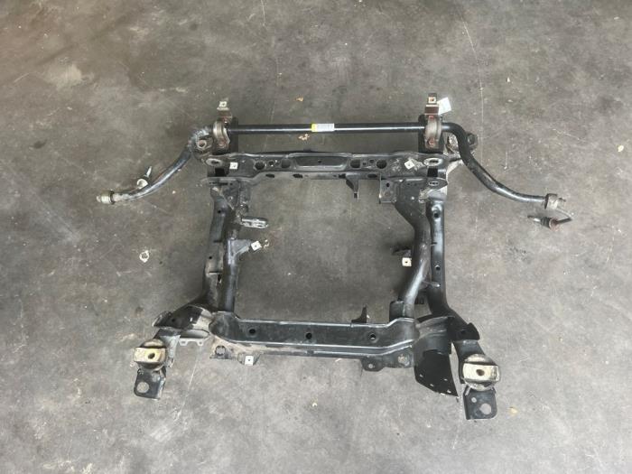 Gebruikte Subframe Mercedes ML III (166) 2.1 ML-250 CDI 16V BlueTEC 4-Matic Prijs € 150,00 Margeregeling aangeboden door Poolman autodemontage
