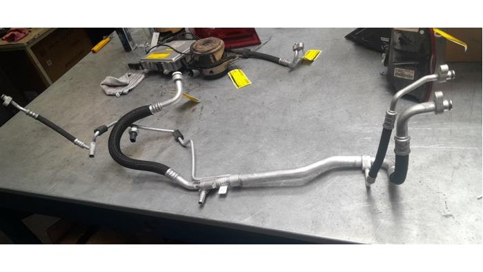 Airco Leiding van een Mercedes-Benz ML III (166) 2.1 ML-250 CDI 16V BlueTEC 4-Matic 2013