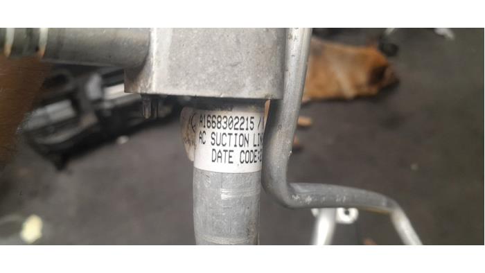 Airco Leiding van een Mercedes-Benz ML III (166) 2.1 ML-250 CDI 16V BlueTEC 4-Matic 2013