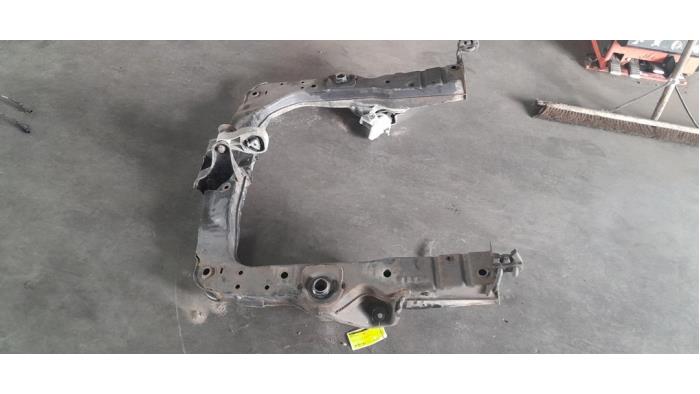 Gebruikte Subframe Smart Fortwo Coupé (451.3) 1.0 45 KW Prijs € 100,00 Margeregeling aangeboden door Poolman autodemontage