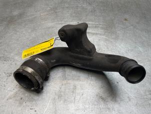 Gebruikte Intercooler Slang Ford Transit Custom 2.0 TDCi 16V Eco Blue 105 Prijs € 36,30 Inclusief btw aangeboden door Poolman autodemontage