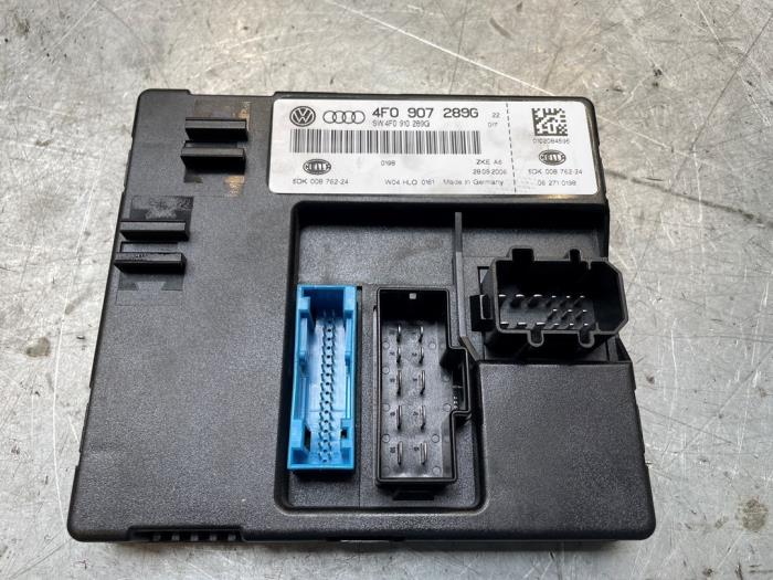 Gebruikte Computer Body Control Audi S6 (C6) 5.2 V10 40V Prijs € 39,00 Margeregeling aangeboden door Poolman autodemontage
