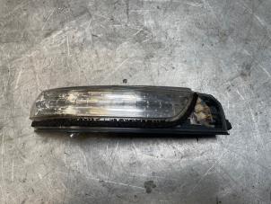 Gebruikte Knipperlicht spiegel links Toyota Avensis Wagon (T27) 1.6 16V VVT-i Prijs € 40,00 Margeregeling aangeboden door Poolman autodemontage