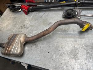 Gebruikte Uitlaat Middendemper Audi A4 Avant (B8) 1.8 TFSI 16V Quattro Prijs € 75,00 Margeregeling aangeboden door Poolman autodemontage