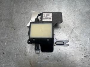 Gebruikte Dode hoek sensor Hyundai Ioniq 1.6 GDI 16V Hybrid Prijs € 150,00 Margeregeling aangeboden door Poolman autodemontage