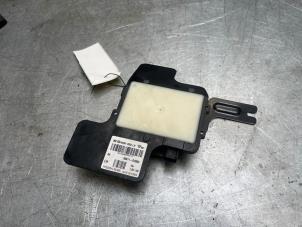 Gebruikte Dode hoek sensor Hyundai Ioniq 1.6 GDI 16V Hybrid Prijs € 99,00 Margeregeling aangeboden door Poolman autodemontage