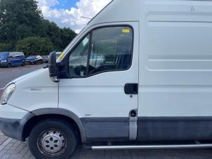 Gebruikte Portier 2Deurs links Iveco New Daily IV 35C10V,S10V Prijs € 181,50 Inclusief btw aangeboden door Poolman autodemontage