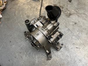 Gebruikte Oliepomp Jaguar XE 2.0d 180 16V Prijs € 75,00 Margeregeling aangeboden door Poolman autodemontage