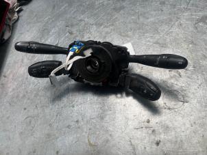 Gebruikte Combischakelaar Stuurkolom Peugeot Partner (GC/GF/GG/GJ/GK) 1.6 BlueHDi 100 Prijs € 100,00 Margeregeling aangeboden door Poolman autodemontage