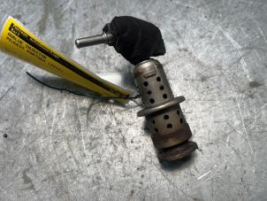 Gebruikte Injector adblue Peugeot Partner (GC/GF/GG/GJ/GK) 1.6 BlueHDi 100 Prijs € 30,00 Margeregeling aangeboden door Poolman autodemontage