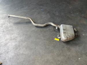 Gebruikte Uitlaat Einddemper Jaguar XE 2.0d 180 16V Prijs € 75,00 Margeregeling aangeboden door Poolman autodemontage