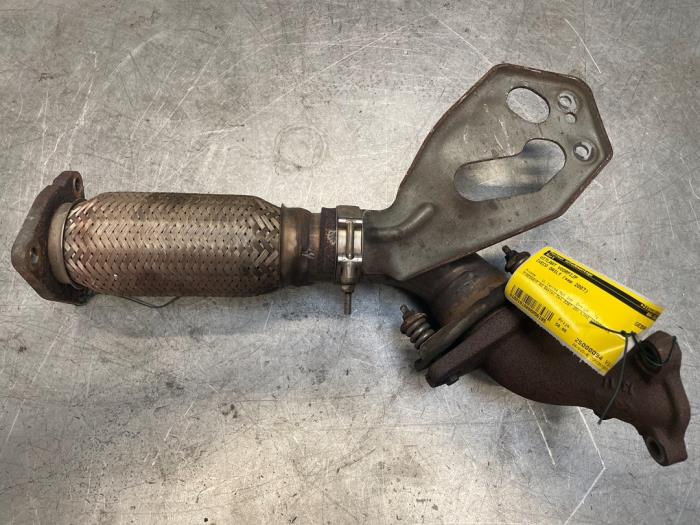 Gebruikte Voorpijp Uitlaat Iveco New Daily IV 35C10V,S10V Prijs € 60,50 Inclusief btw aangeboden door Poolman autodemontage