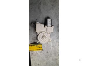 Gebruikte Motor electrisch raam Volvo C70 (MC) 2.4i 20V Prijs € 75,00 Margeregeling aangeboden door Poolman autodemontage