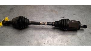 Gebruikte Homokineetas links-voor BMW X5 (E70) 4.8i V8 32V Prijs € 99,00 Margeregeling aangeboden door Poolman autodemontage