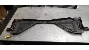 Gebruikte Paravan BMW X5 (E70) 4.8i V8 32V Prijs € 30,00 Margeregeling aangeboden door Poolman autodemontage