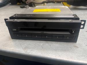 Gebruikte CD Wisselaar (diversen) BMW X5 (E70) 4.8i V8 32V Prijs € 75,00 Margeregeling aangeboden door Poolman autodemontage