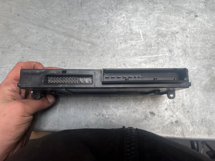 Computer Body Control van een BMW X5 (E70) 4.8i V8 32V 2008