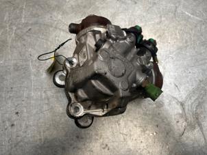 Gebruikte Brandstofpomp Mechanisch Volvo V60 I (FW/GW) 2.4 D6 20V Plug-in Hybrid AWD Prijs € 75,00 Margeregeling aangeboden door Poolman autodemontage