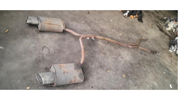 Gebruikte Uitlaat Einddemper Lexus GS (..S19) 450h 3.5 V6 24V Prijs € 100,00 Margeregeling aangeboden door Poolman autodemontage