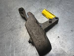 Gebruikte Motorrubber Volvo XC90 I 3.2 24V Prijs € 30,00 Margeregeling aangeboden door Poolman autodemontage