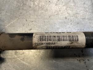 Gebruikte Steekas links-achter Volvo V60 I (FW/GW) 2.4 D6 20V AWD Twin Engine Plug-in Hybrid Prijs € 40,00 Margeregeling aangeboden door Poolman autodemontage