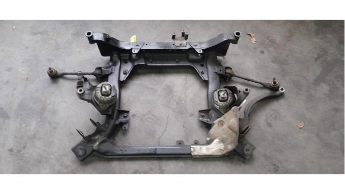 Subframe van een BMW X1 (E84) xDrive 25i 3.0 24V 2010