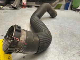 Gebruikte Intercooler Slang Jeep Grand Cherokee (WK/WK2) 3.0 CRD V6 24V Prijs € 40,00 Margeregeling aangeboden door Poolman autodemontage