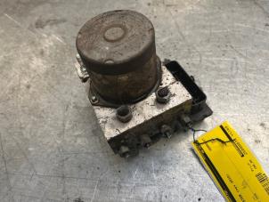 Gebruikte ABS Pomp Renault Master III (MA/MB/MC/MD/MH/MF/MG/MH) 2.3 dCi 16V Prijs € 121,00 Inclusief btw aangeboden door Poolman autodemontage