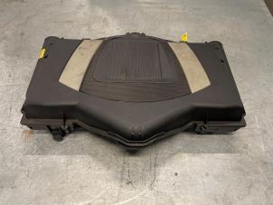 Gebruikte Luchtfilterhuis Mercedes E (C207) E-350 CGI V6 24V Prijs € 50,00 Margeregeling aangeboden door Poolman autodemontage