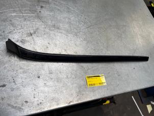 Gebruikte Voorruitlijst Mercedes E (C207) E-350 CGI V6 24V Prijs € 30,00 Margeregeling aangeboden door Poolman autodemontage