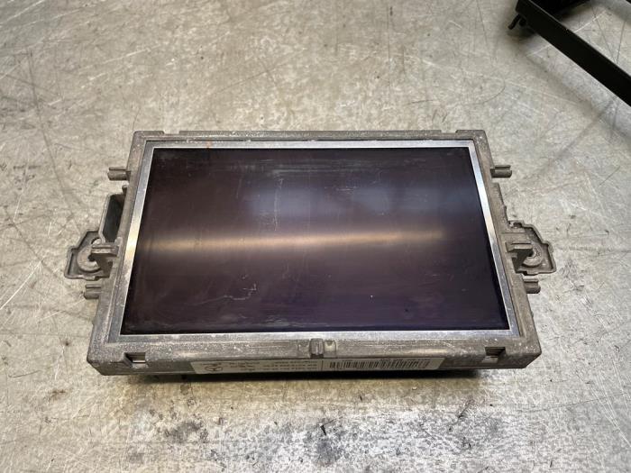 Gebruikte Display Interieur Mercedes E (C207) E-350 CGI V6 24V Prijs € 40,00 Margeregeling aangeboden door Poolman autodemontage
