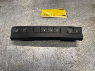 Gebruikte Schakelaar (diversen) Mercedes E (C207) E-350 CGI V6 24V Prijs € 75,00 Margeregeling aangeboden door Poolman autodemontage