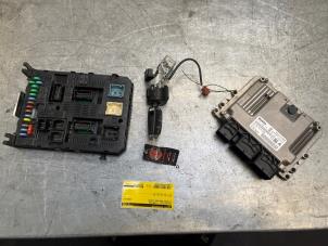 Gebruikte Kontaktslot + computer Citroen Berlingo Cinqspace, Multispace 1.6 VTi 120 16V Prijs € 150,00 Margeregeling aangeboden door Poolman autodemontage