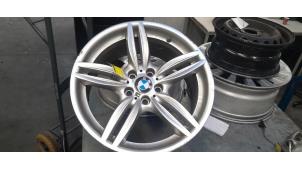 Gebruikte Velg BMW 5 serie (F10) 535i 24V TwinPower Turbo Prijs € 75,00 Margeregeling aangeboden door Poolman autodemontage