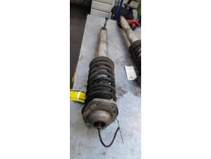 Gebruikte Mac Phersonpoot links-voor Maserati GranTurismo (M145) 4.7 S V8 32V Prijs € 350,00 Margeregeling aangeboden door Poolman autodemontage