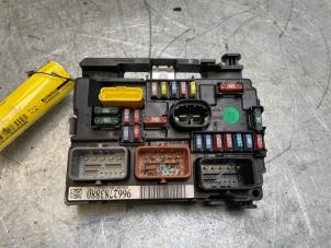 Gebruikte Zekeringkast Peugeot 207/207+ (WA/WC/WM) 1.6 16V GT THP Prijs € 75,00 Margeregeling aangeboden door Poolman autodemontage
