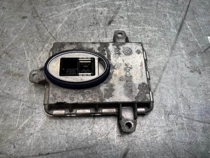 Gebruikte Xenon module BMW X5 (F15) xDrive 35d 3.0 24V Prijs € 30,00 Margeregeling aangeboden door Poolman autodemontage