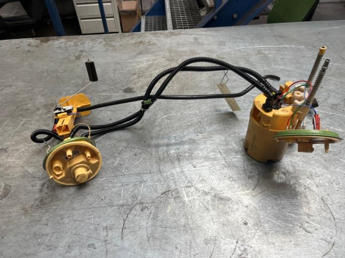Gebruikte Tank element Pomp BMW X5 (F15) xDrive 35d 3.0 24V Prijs € 50,00 Margeregeling aangeboden door Poolman autodemontage