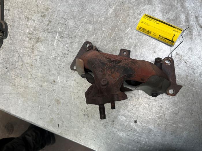 Gebruikte Spruitstuk Uitlaat Opel Antara (LA6) 3.2 V6 24V 4x4 Prijs € 75,00 Margeregeling aangeboden door Poolman autodemontage