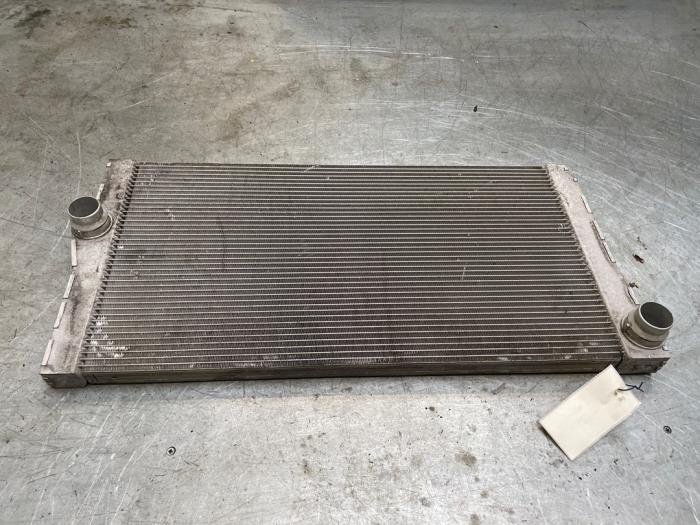 Gebruikte Radiateur BMW 5 serie (F10) 520d 16V Prijs € 39,00 Margeregeling aangeboden door Poolman autodemontage