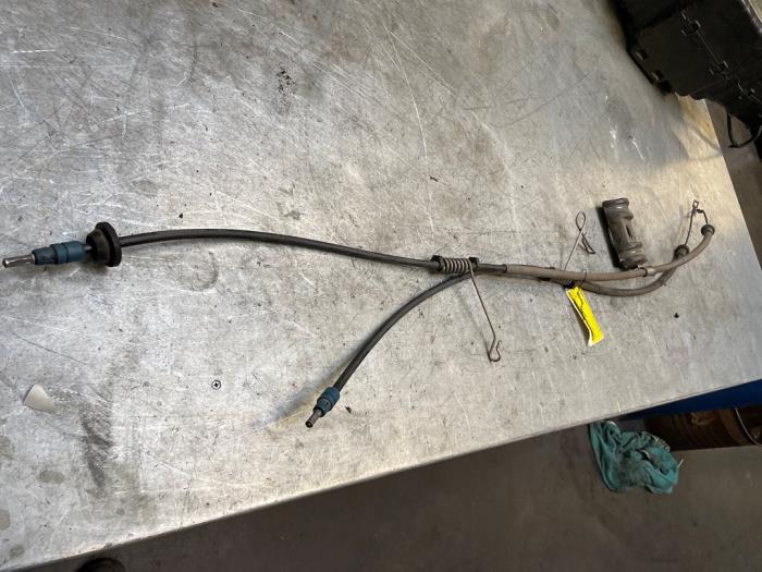 Gebruikte Handrem Kabel Ford Transit 2.0 TDCi 16V Eco Blue mHEV 170 Prijs € 36,30 Inclusief btw aangeboden door Poolman autodemontage