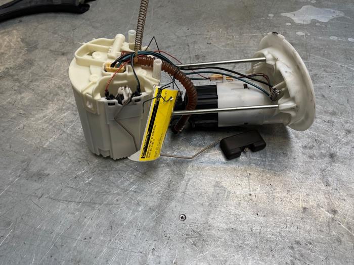 Gebruikte Tank element Pomp Audi A5 Cabrio (8F7) 2.0 TFSI 16V Prijs € 30,00 Margeregeling aangeboden door Poolman autodemontage