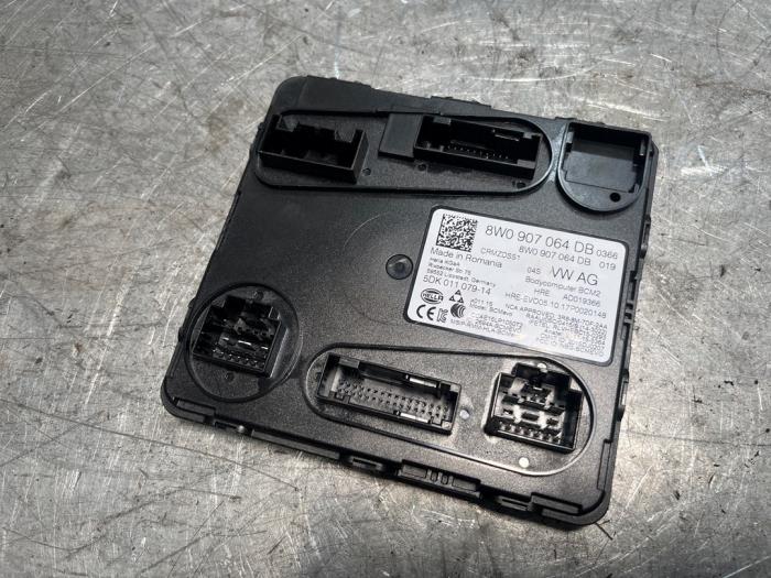 Gebruikte Computer Body Control Audi A5 Sportback (F5A/F5F) 2.0 40 TFSI Mild Hybrid 16V Prijs € 50,00 Margeregeling aangeboden door Poolman autodemontage