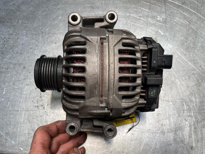 Gebruikte Dynamo Audi A5 Cabrio (8F7) 2.0 TFSI 16V Prijs € 50,00 Margeregeling aangeboden door Poolman autodemontage