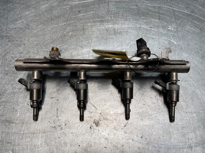 Gebruikte Injector brug Audi A5 Cabrio (8F7) 2.0 TFSI 16V Prijs € 50,00 Margeregeling aangeboden door Poolman autodemontage