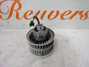 Gebruikte Blower Renault Avantime (DE0) 3.0 V6 24V Prijs € 25,00 Margeregeling aangeboden door Autorecycling Reuvers B.V.