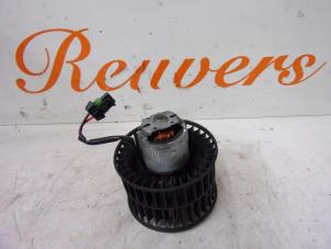 Gebruikte Blower Renault Avantime (DE0) 3.0 V6 24V Prijs € 25,00 Margeregeling aangeboden door Autorecycling Reuvers B.V.